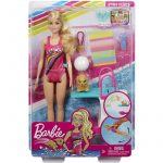 Barbie Nada y Bucea