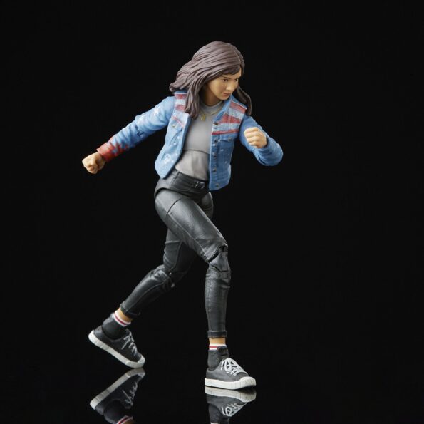 AMERICA_CHAVEZ_Doctor_Strange_in_the_Multiverse_of_Madness_Marvel_Legends_Series_03