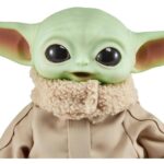 mattel-dolls-playsets-toy-figures-the-mandalorian-the-child-plush-and-tablet-baby-yoda-grogu-37618926289120 (1)